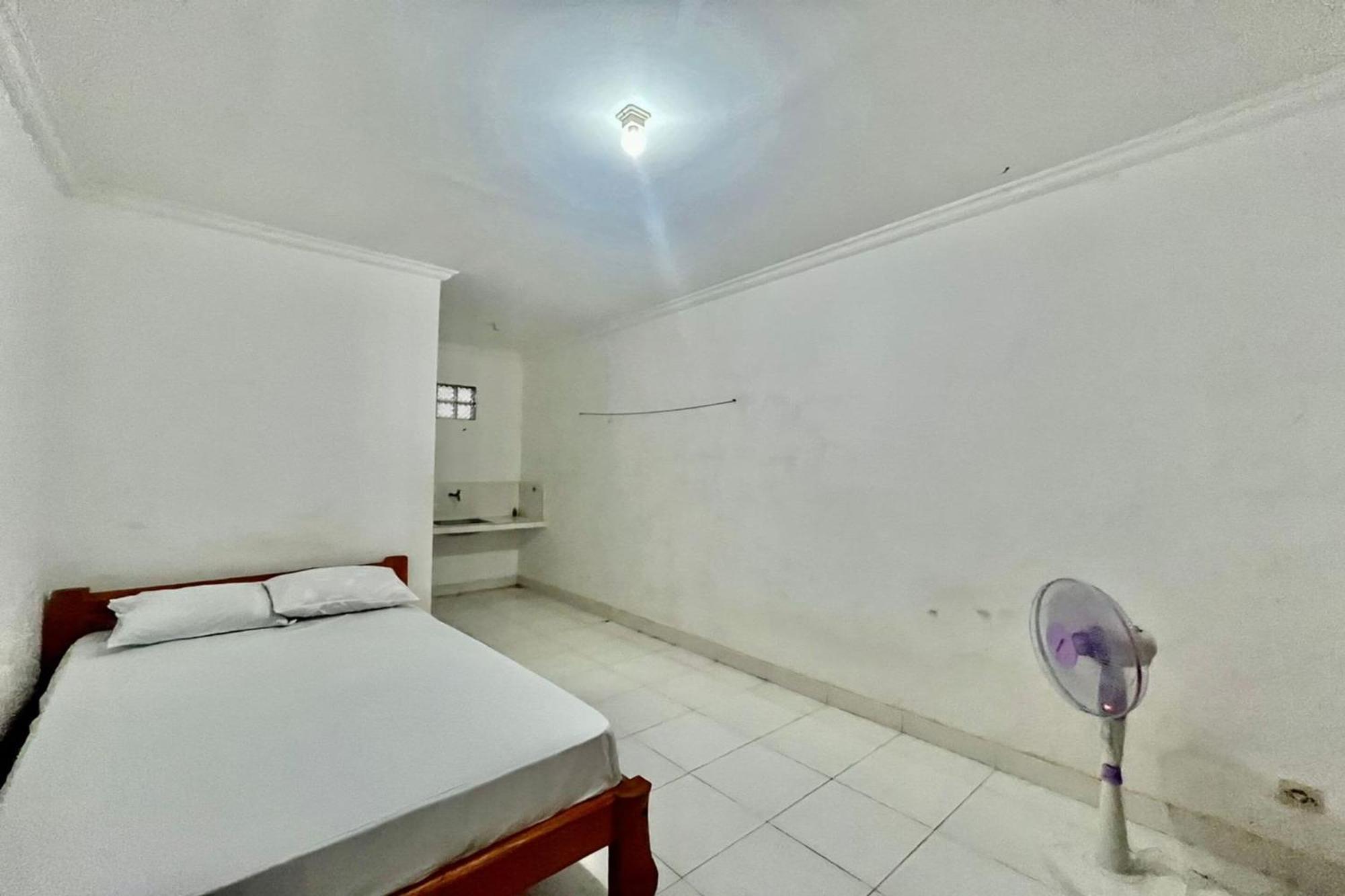 Oyo Life 93504 Kost Krisna Otel Temukus Dış mekan fotoğraf