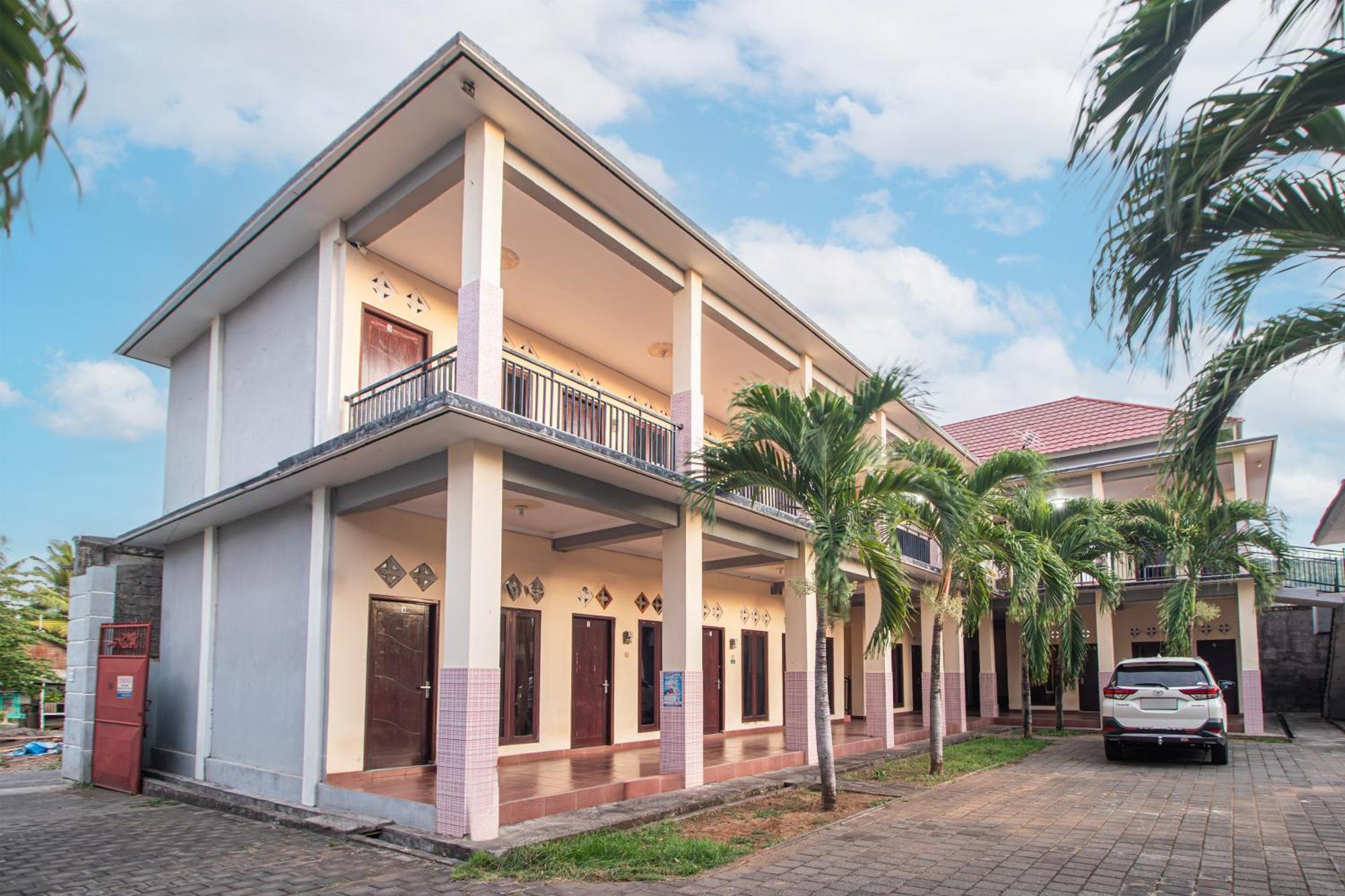 Oyo Life 93504 Kost Krisna Otel Temukus Dış mekan fotoğraf
